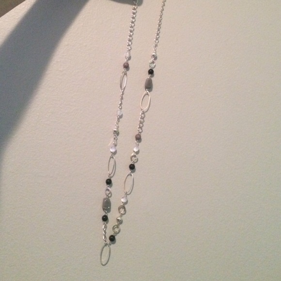 Long necklAce