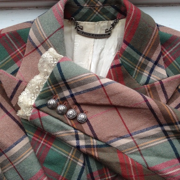 Sold!⏰Juicy Couture plaid blazer