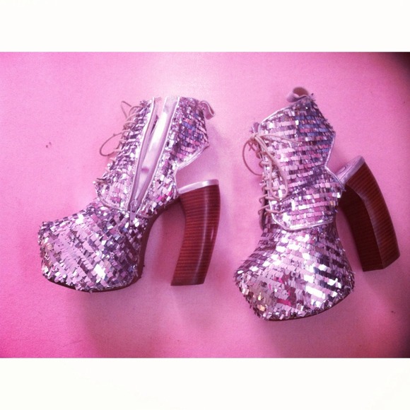 🚫SOLD🚫Jeffrey Campbell Heels