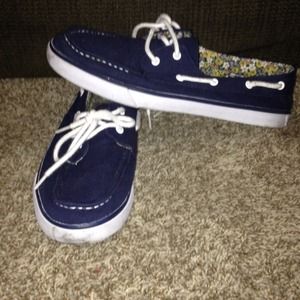 Never worn, boat shoes.