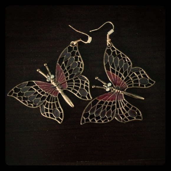 Beautiful Butterfly Earrings 😊