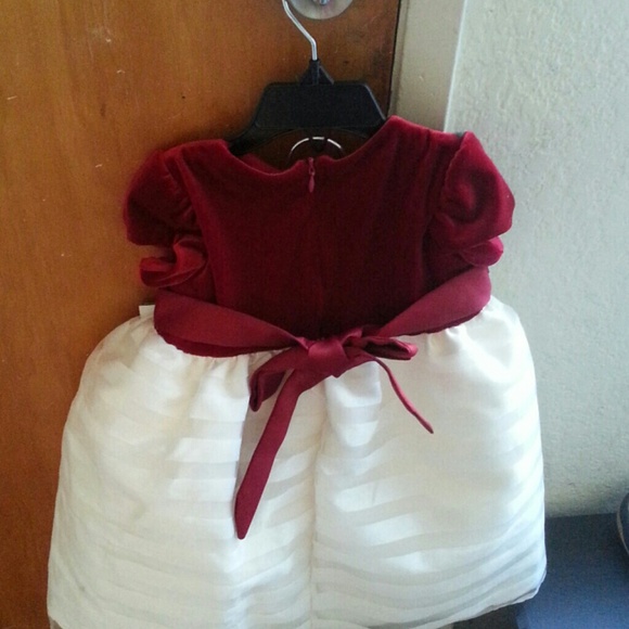 Girls dress - Picture 2 of 2