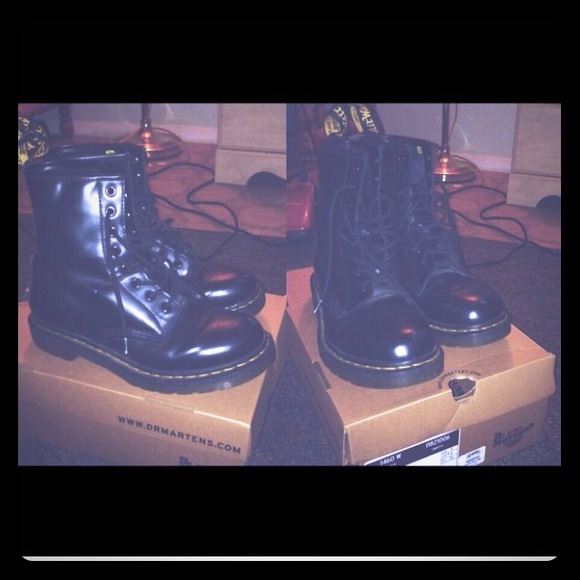 ✨✨ Black Leather Doc Martens ✨✨