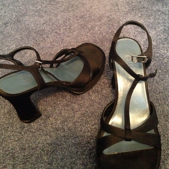 Mudd heels - Picture 2 of 2