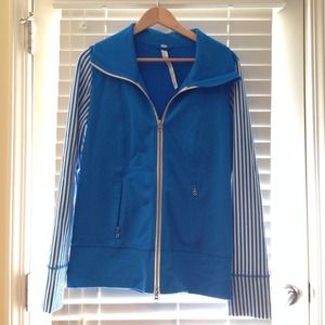 SOLD NWOT lululemon daily yoga jacket sz. 8