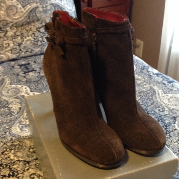 Tommy Girl Boots (barely used) - Picture 3 of 4