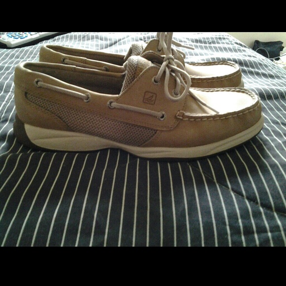 Sperry, only worn 4x, look like new!
