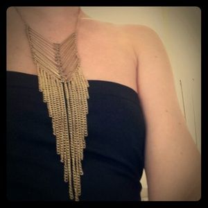 Arrow gold fring necklace
