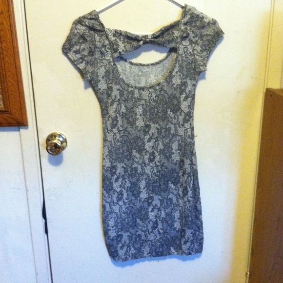 F21 grey vintage print dress - Picture 2 of 3