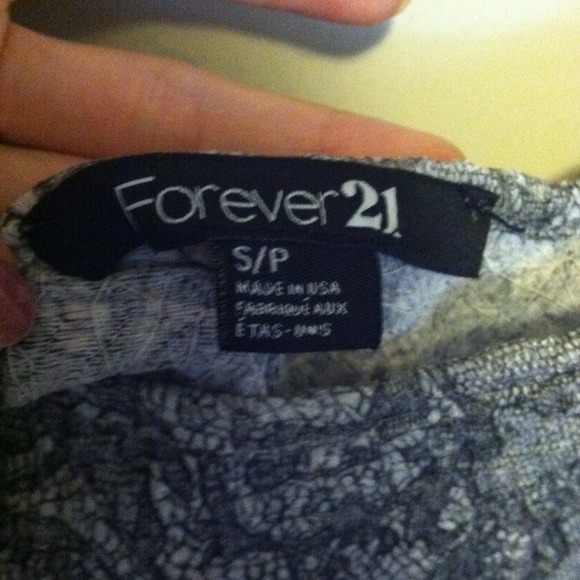 F21 grey vintage print dress - Picture 3 of 3