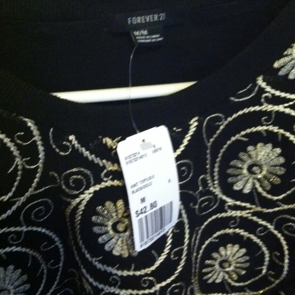 F21 baroque style oversized sweater - Picture 2 of 3