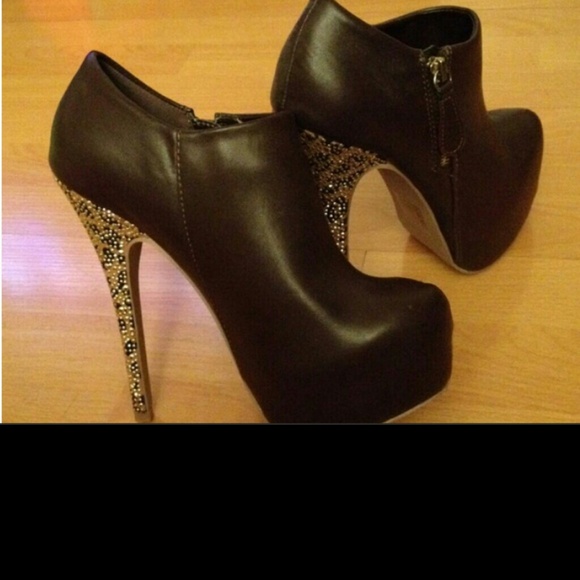 Sold♥♡♥Booties - Picture 2 of 3