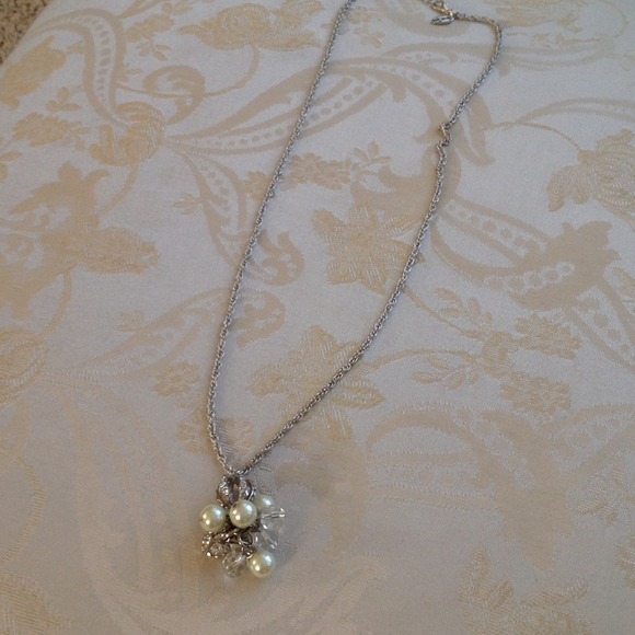 Pearl and crystal drop necklace