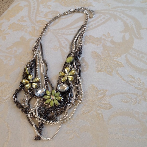 Multi-chain green and silver necklace