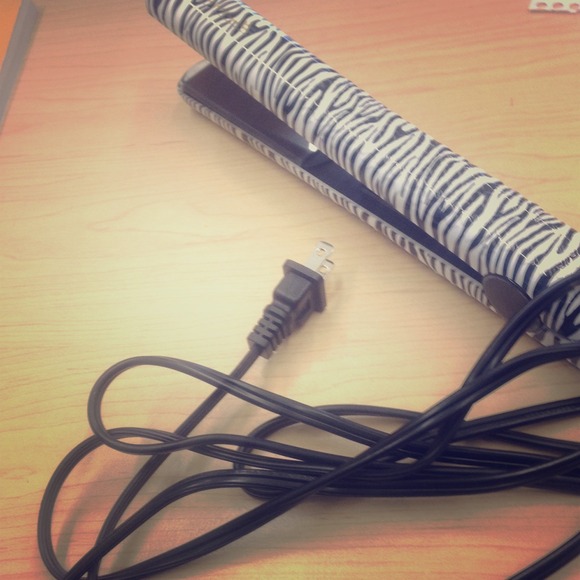 Her styler straight iron