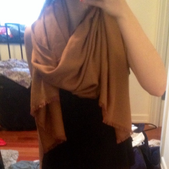 Chestnut scarf/wrap
