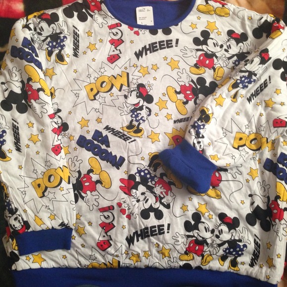 Mickey Mouse/Minnie Mouse Disney Reverse Sweater! - Picture 2 of 3