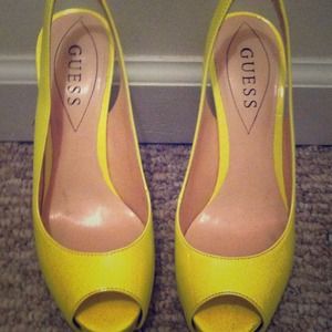 Guess sling back peep toe pumps