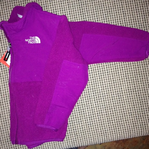 The North Face Jacket . - Picture 3 of 4