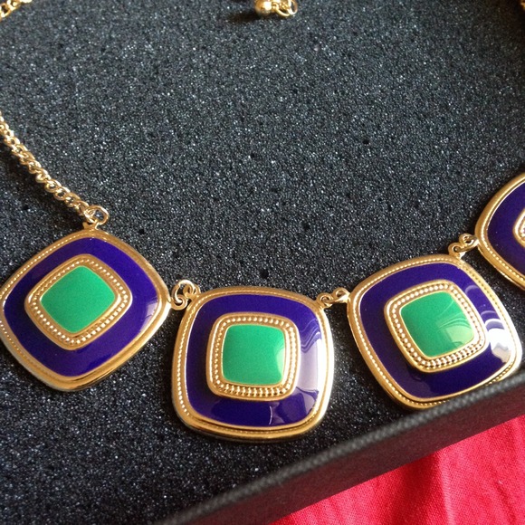 Sold--SQUARE VIBRANT NECKLACE - Picture 3 of 3