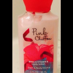 ❤Sold in a bundle!❤