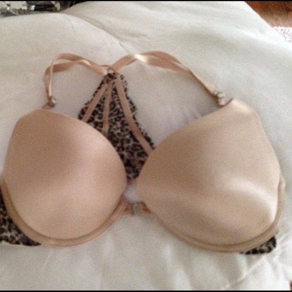 Bra and water bottle bundle