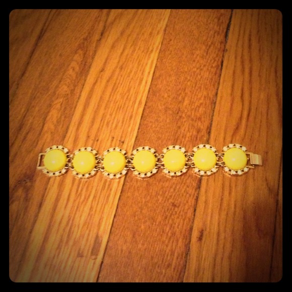 Banana Republic yellow bauble bracelet