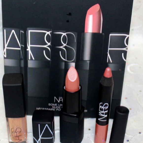 SOLD NARS some like it hot nude lip set