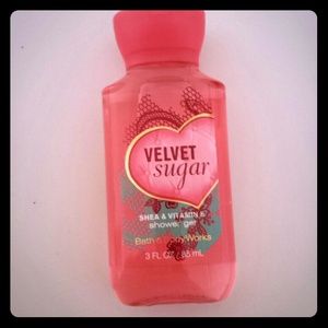 Bath and body works velvet sugar body wash