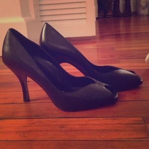 Black 3" peep-toe heel