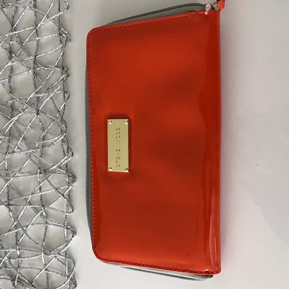 Reduced💥NWT Steve Madden wallet💥 - Picture 4 of 4