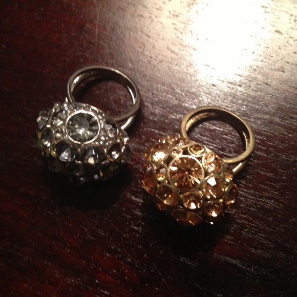 The Limited Jewelry - Bundle of The Limited sparkly cocktail rings