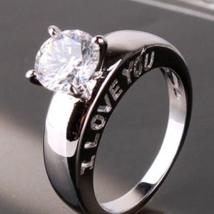 Beautiful simulated diamond "I love you" ring! New