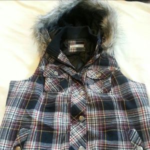Quilted vest with hood