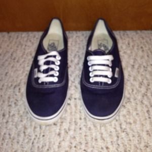 Navy blue size 8.5 vans! Barely worn!