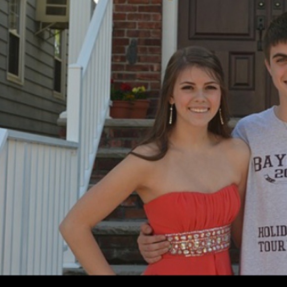 🎉HOST PICK 1/24🎉 Coral High Low Prom Dress - Picture 3 of 4