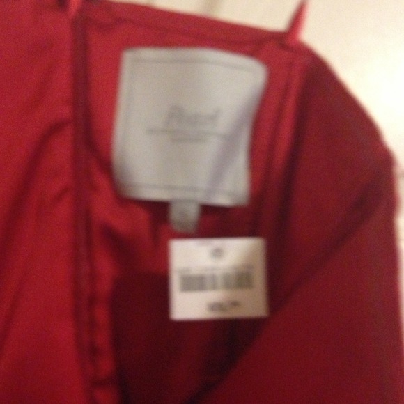 Short red dress. - Picture 4 of 4