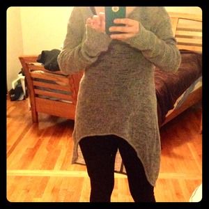 Vince Sweater- high low