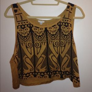 Printed crop tank top.