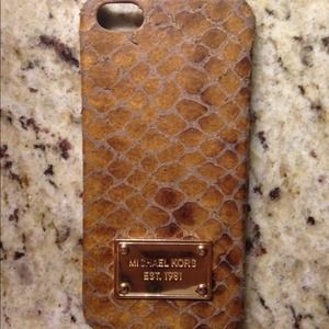 Michael Kors phone case 💖😜