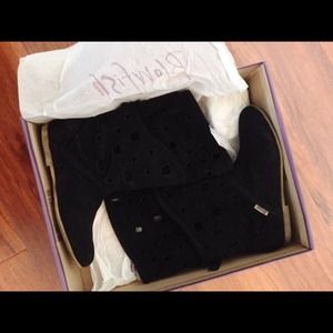 NWOT Blowfish brand 'Zion' black cow suede