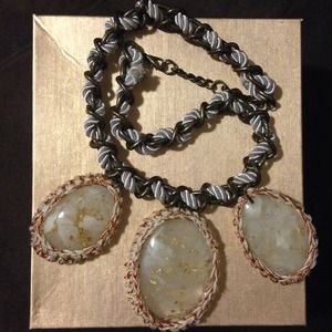 Great Anthro Gold/bronze/beige Necklace