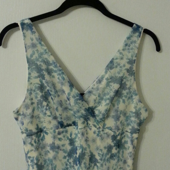 Blue Floral - Picture 2 of 4