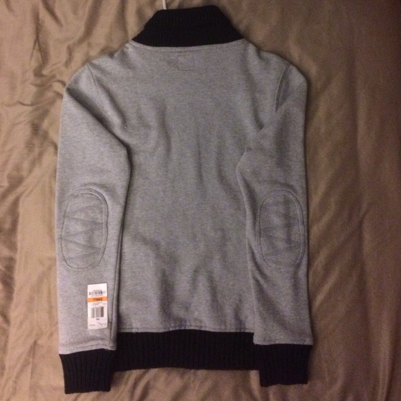 Bar 3 sweater from Macys - Picture 2 of 2