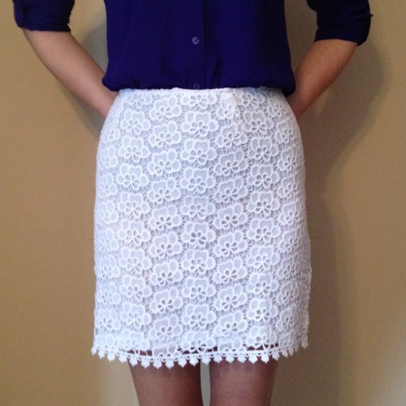 Jennifer Lopez Dresses & Skirts - White crochet skirt
