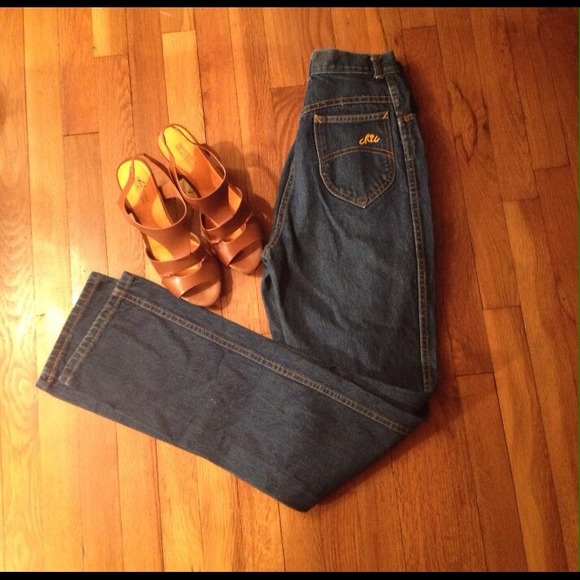 Vintage high waisted chic jeans