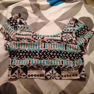 Cropped tribal shirt