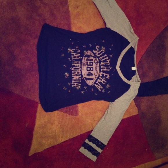 Flower crop top baseball tee