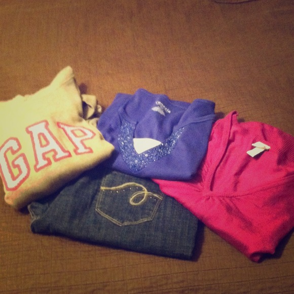 3 tops and a pair of jeans