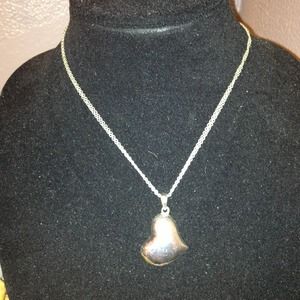 Avon silver heart 💗pre-loved